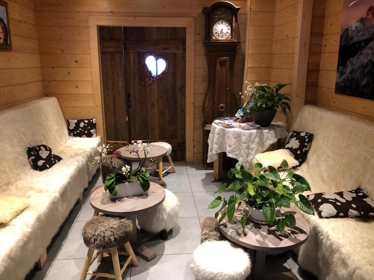 Le Schuss Hotel Châtel Kültér fotó