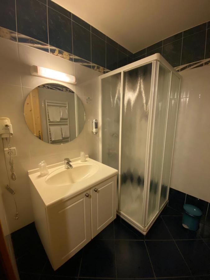 Le Schuss Hotel Châtel Kültér fotó
