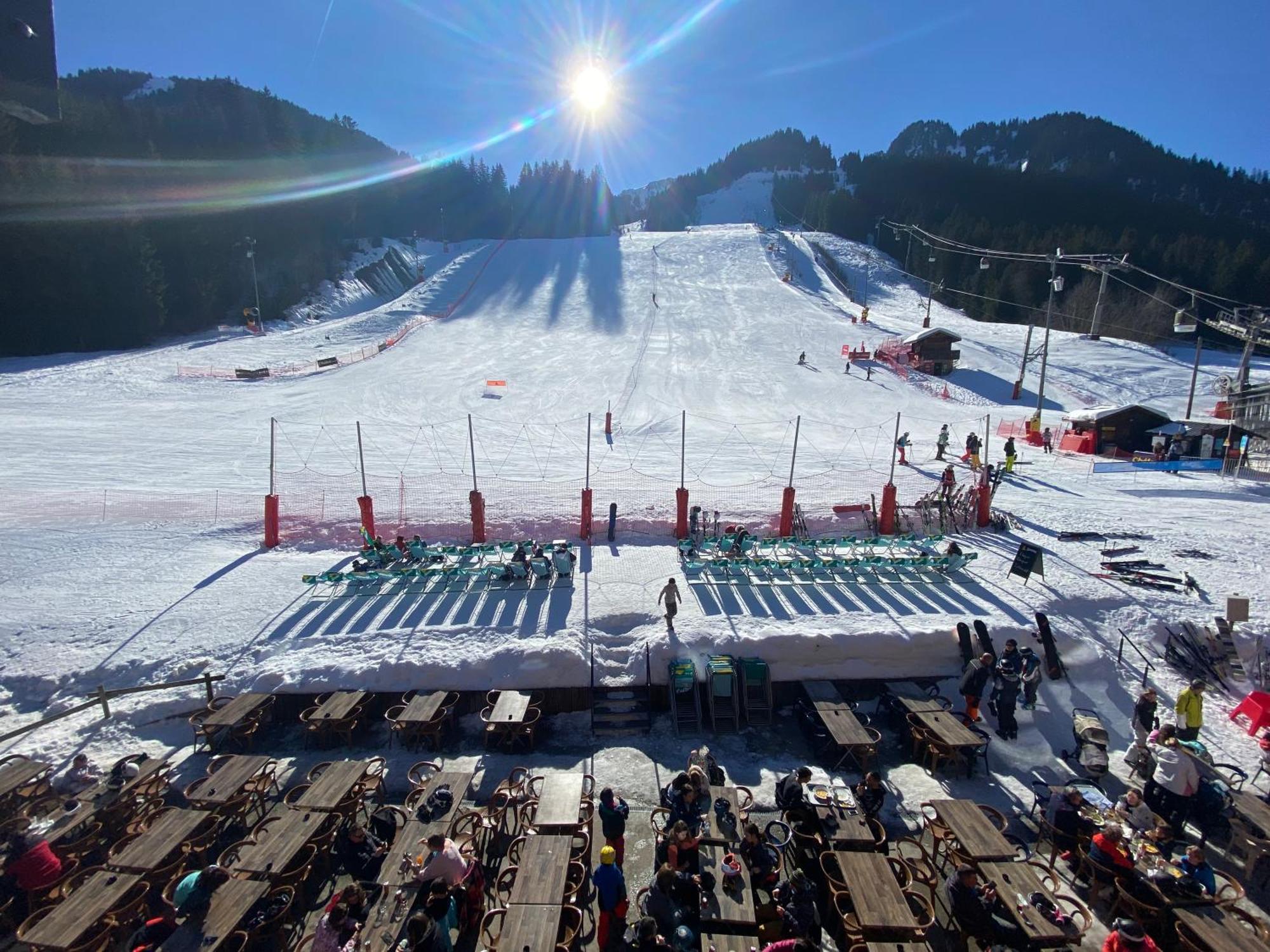 Le Schuss Hotel Châtel Kültér fotó