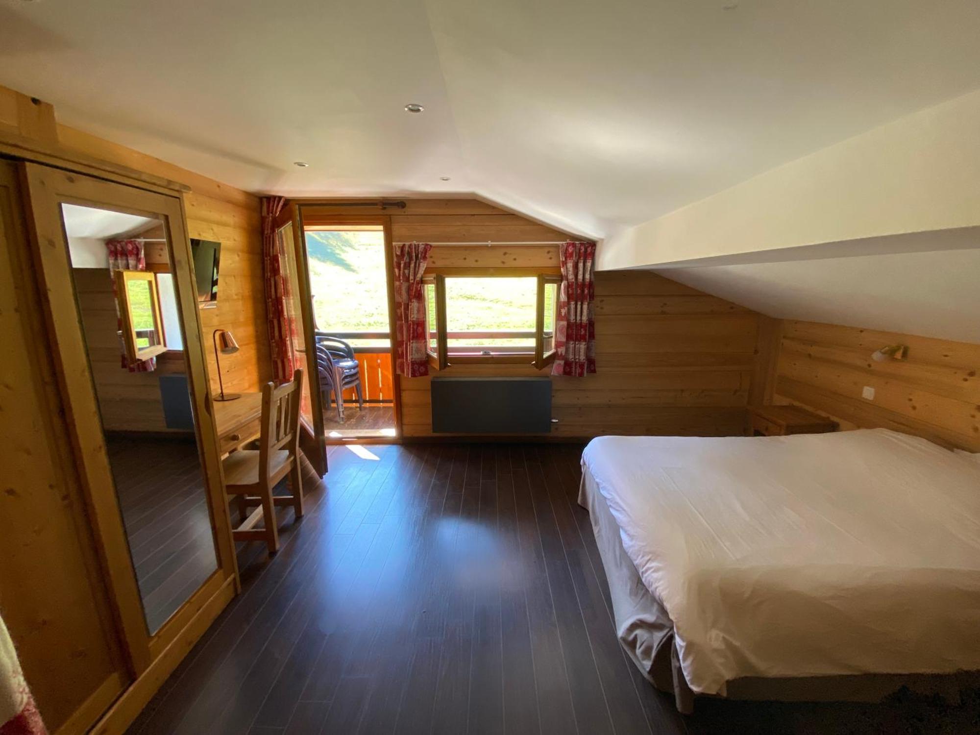 Le Schuss Hotel Châtel Kültér fotó