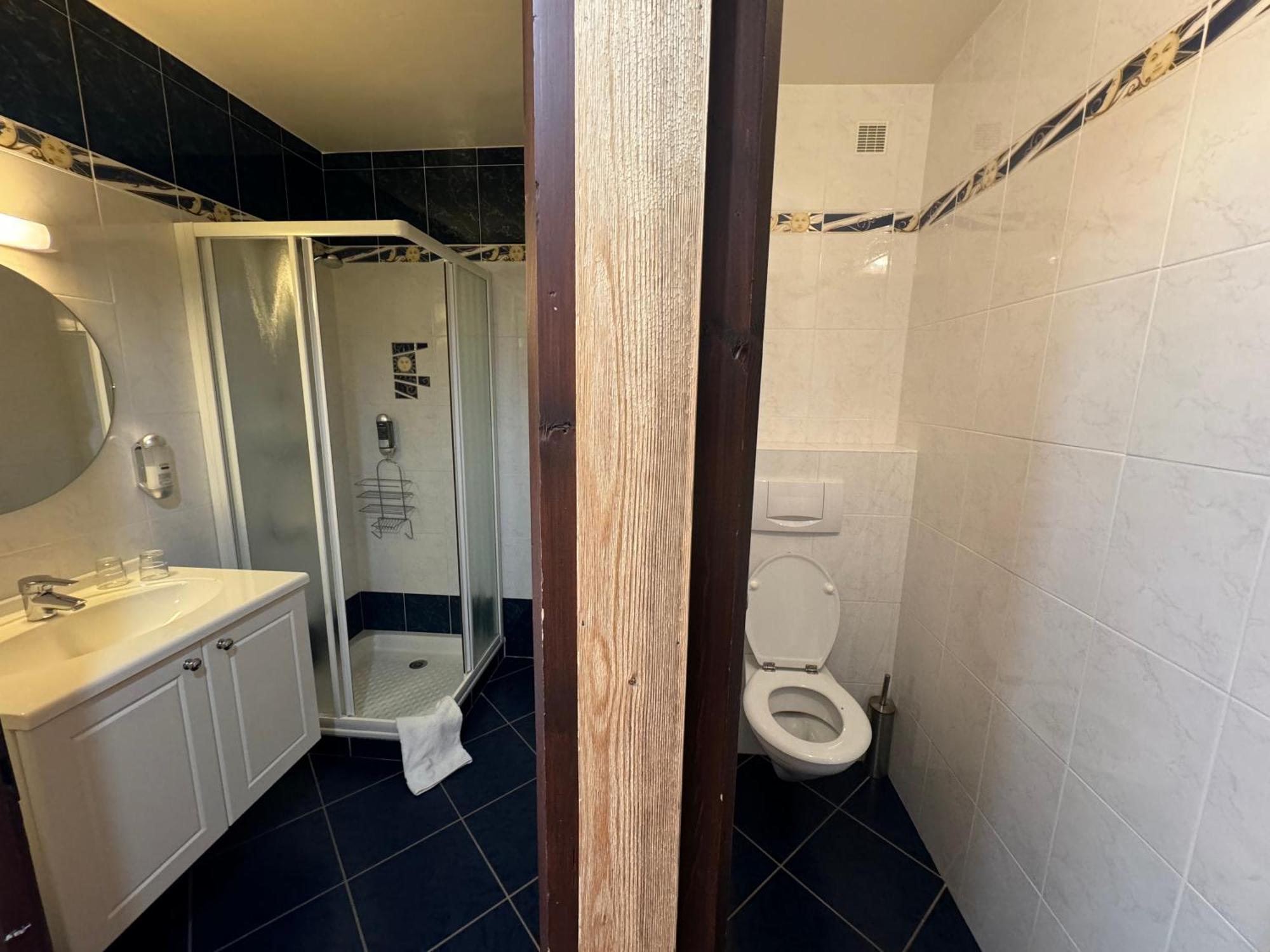 Le Schuss Hotel Châtel Kültér fotó