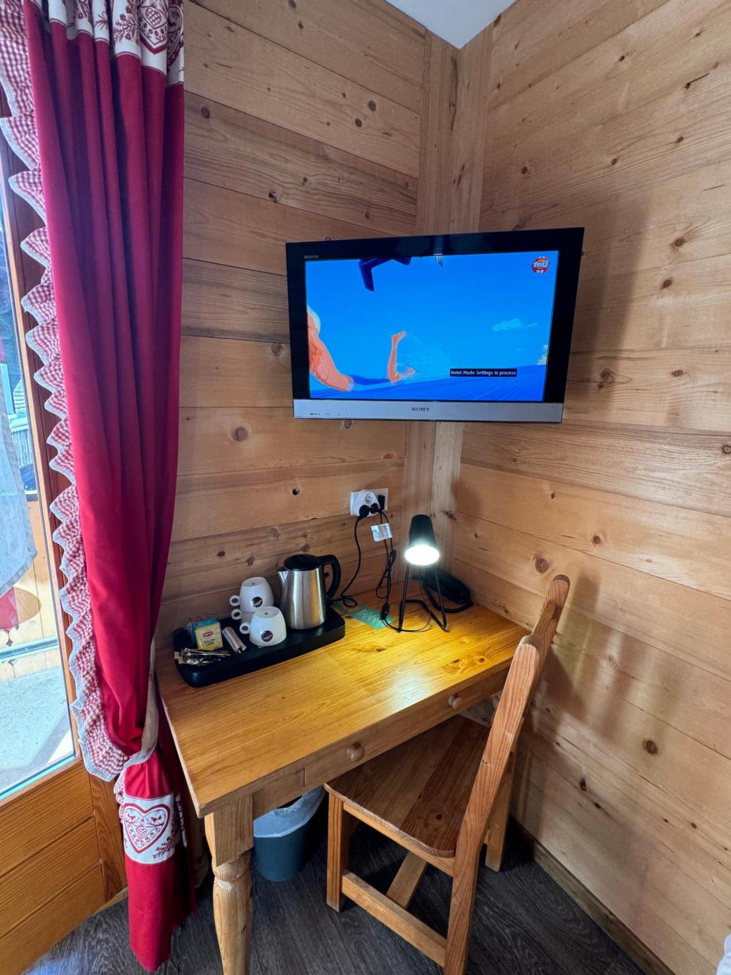 Le Schuss Hotel Châtel Kültér fotó